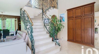 Traditional house 5 rooms of 154 m² in Brunoy (91800)