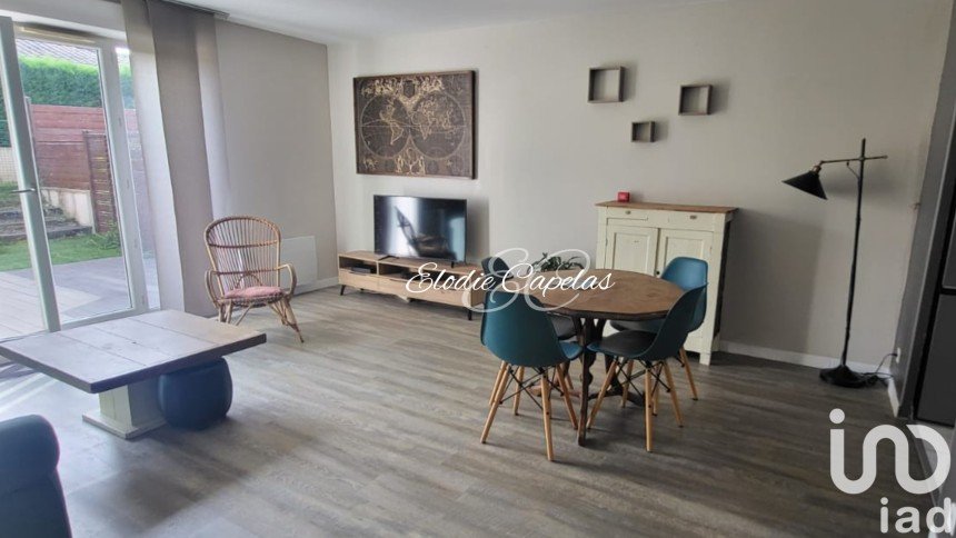 Maison 4 pièces de 79 m² à Castres-Gironde (33640)