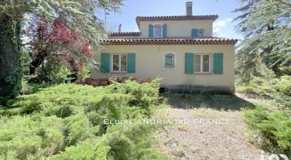 House 8 rooms of 180 m² in Nans-les-Pins (83860)