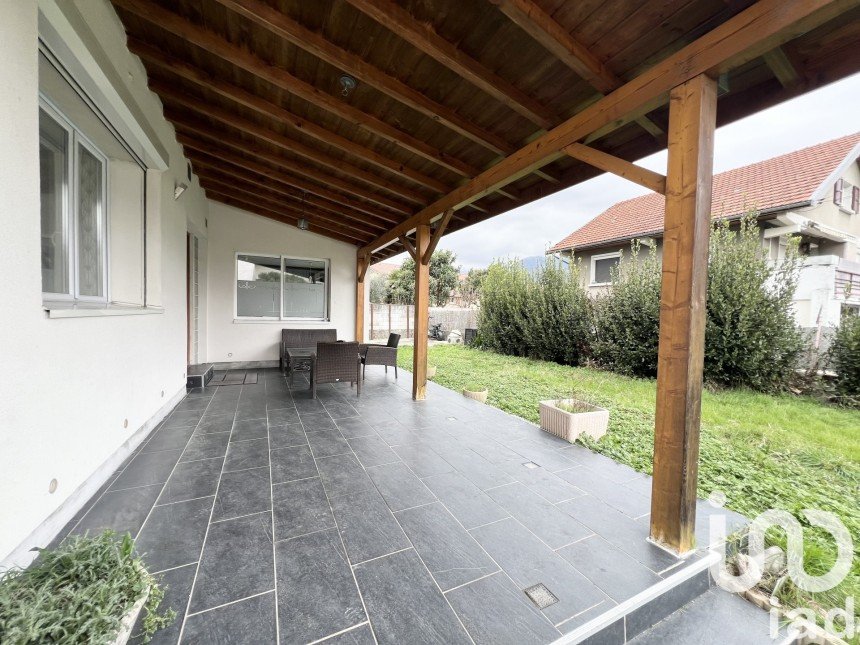 House 4 rooms of 120 m² in Saint-Martin-d'Hères (38400)
