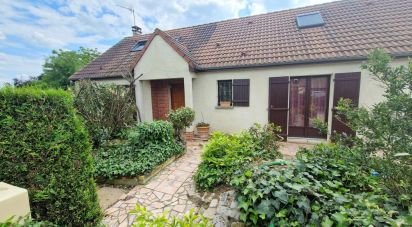 House 6 rooms of 110 m² in Saint-Denis-en-Val (45560)