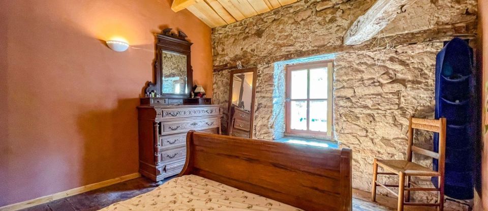 House 12 rooms of 252 m² in Camarès (12360)