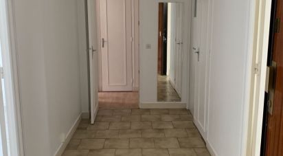 Appartement 3 pièces de 69 m² à Sens (89100)