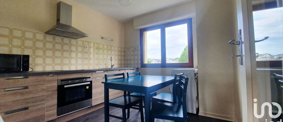 Apartment 2 rooms of 52 m² in Ussel (19200)