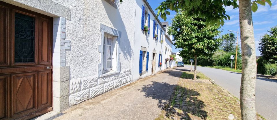 Village house 9 rooms of 199 m² in Poullaouen (29246)