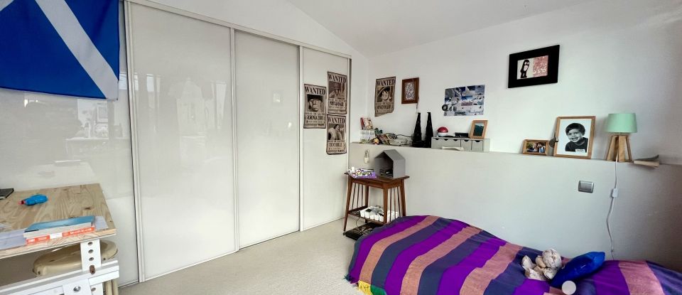 Appartement 6 pièces de 189 m² à Bordeaux (33300)