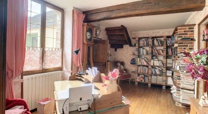 House 6 rooms of 194 m² in Montigny-Lencoup (77520)