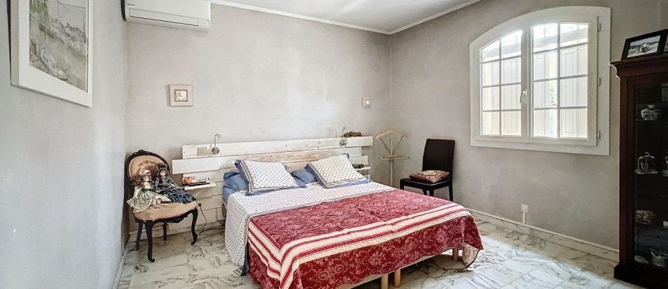 Maison 6 pièces de 180 m² à Arles (13200)