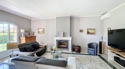 Maison 6 pièces de 180 m² à Arles (13200)