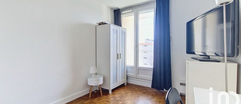 Apartment 4 rooms of 79 m² in Chilly-Mazarin (91380)