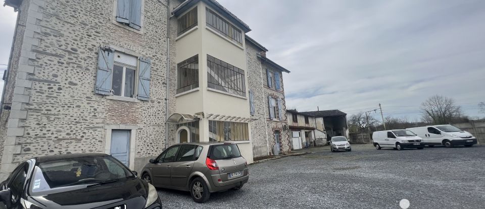 Immeuble de 594 m² à Coarraze (64800)