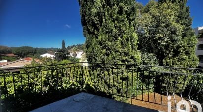 Apartment 4 rooms of 95 m² in Bormes-les-Mimosas (83230)