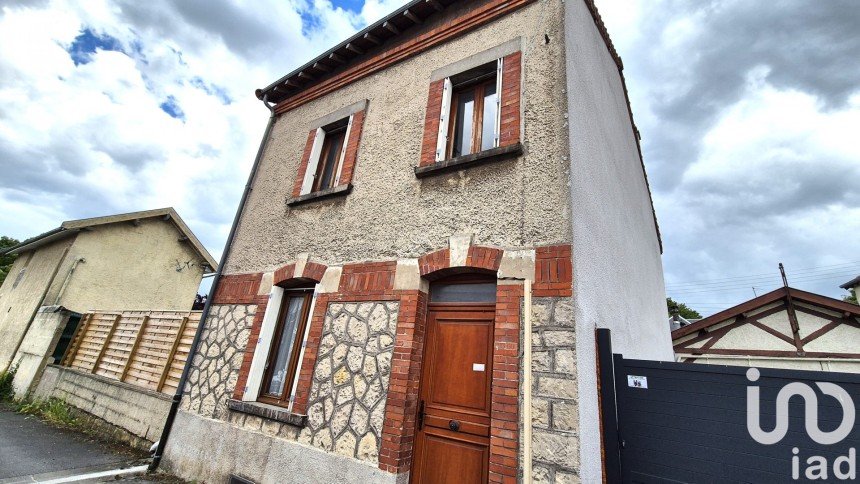 House 6 rooms of 88 m² in Pontfaverger-Moronvilliers (51490)