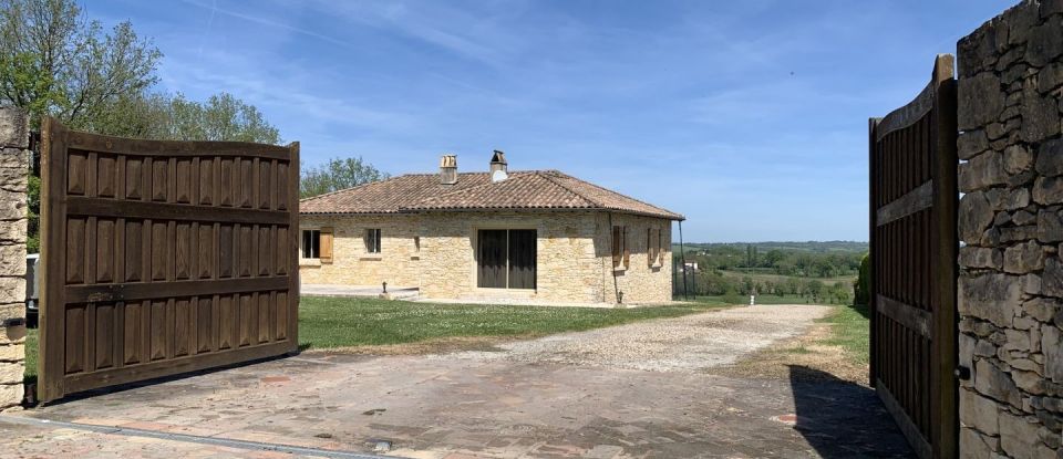 Country house 6 rooms of 120 m² in Castillonnès (47330)