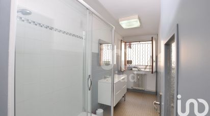 Apartment 3 rooms of 75 m² in Nîmes (30900)