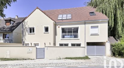 Appartement 6 pièces de 203 m² à Magny-le-Hongre (77700)