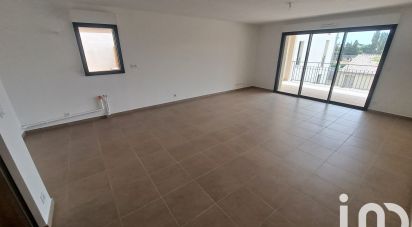 Apartment 3 rooms of 70 m² in Saint-Gilles (30800)