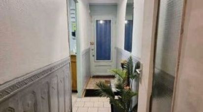 House 5 rooms of 80 m² in Saint-Amand-les-Eaux (59230)