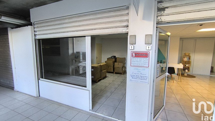 Business premises of 90 m² in Saint-Louis (97450)