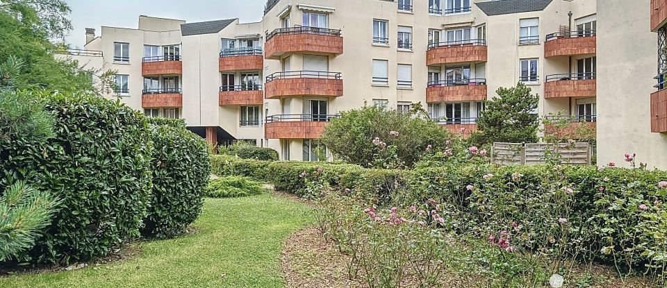 Appartement 4 pièces de 81 m² à Le Kremlin-Bicêtre (94270)