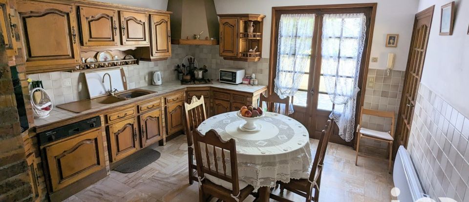 Traditional house 5 rooms of 193 m² in Roanne (42300)