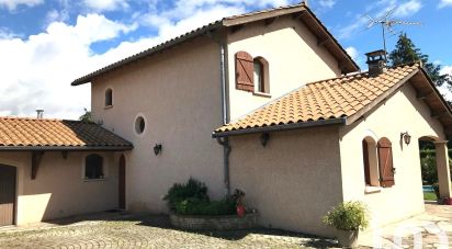 House 6 rooms of 125 m² in Mionnay (01390)