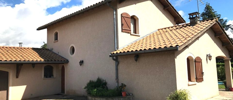 Maison 6 pièces de 125 m² à Mionnay (01390)