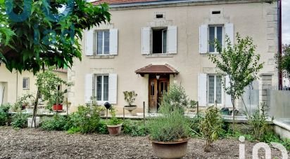 House 8 rooms of 205 m² in Villetoureix (24600)