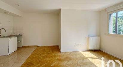 Studio 1 room of 29 m² in Montreuil (93100)