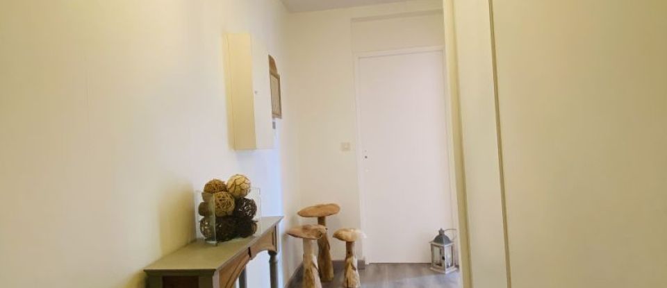 Appartement 4 pièces de 91 m² à Amiens (80000)