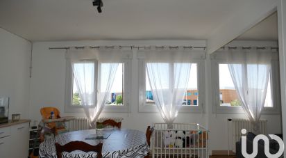 House 3 rooms of 69 m² in Ruffec (16700)