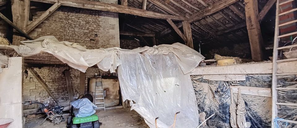 Ferme 6 pièces de 120 m² à Marthon (16380)