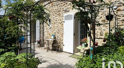 Traditional house 7 rooms of 178 m² in Vaux-sur-Seine (78740)