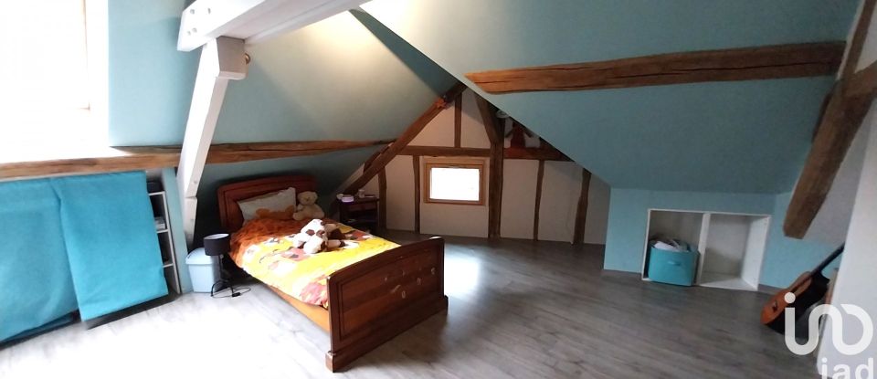 Village house 6 rooms of 140 m² in Montigny-le-Chartif (28120)