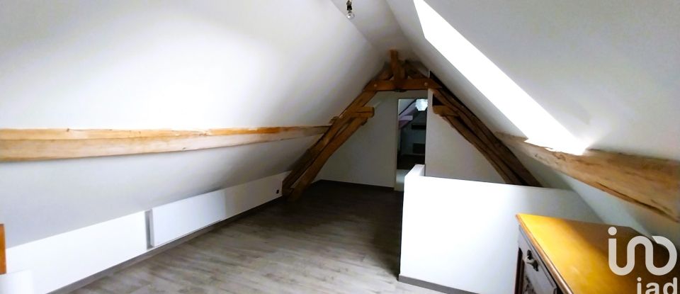 Maison de village 6 pièces de 140 m² à Montigny-le-Chartif (28120)