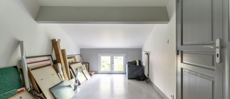 Maison 9 pièces de 226 m² à Les Lilas (93260)