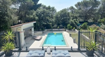 Maison 7 pièces de 192 m² à Nîmes (30900)