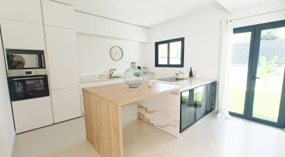 Maison 4 pièces de 90 m² à Carpentras (84200)