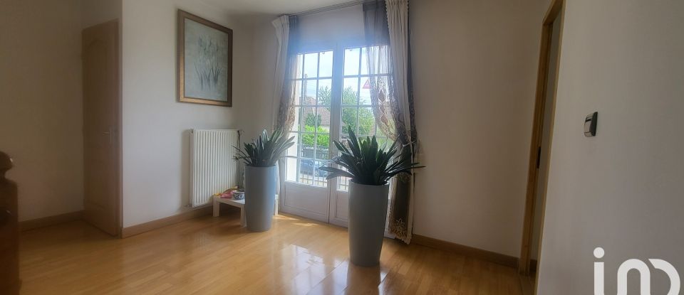 House 7 rooms of 170 m² in Amilly (45200)