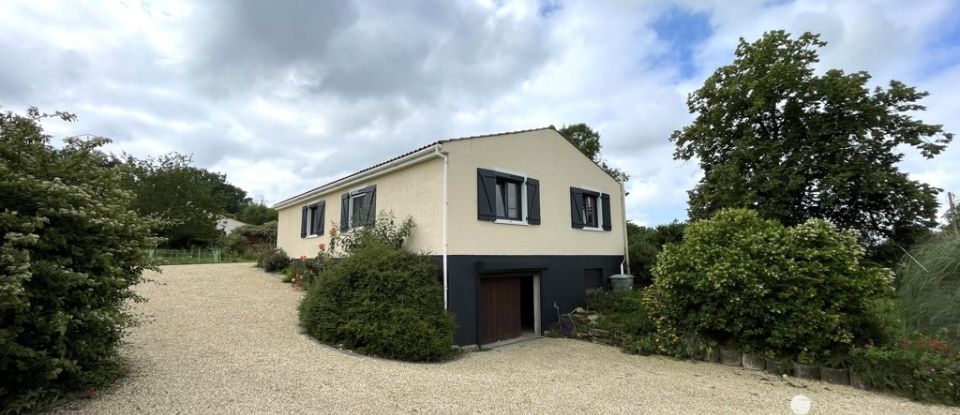 Maison 5 pièces de 97 m² à Jonzac (17500)