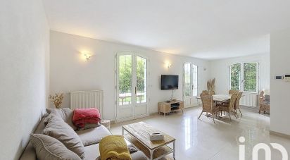 Maison traditionnelle 4 pièces de 123 m² à Vieilles-Maisons-sur-Joudry (45260)