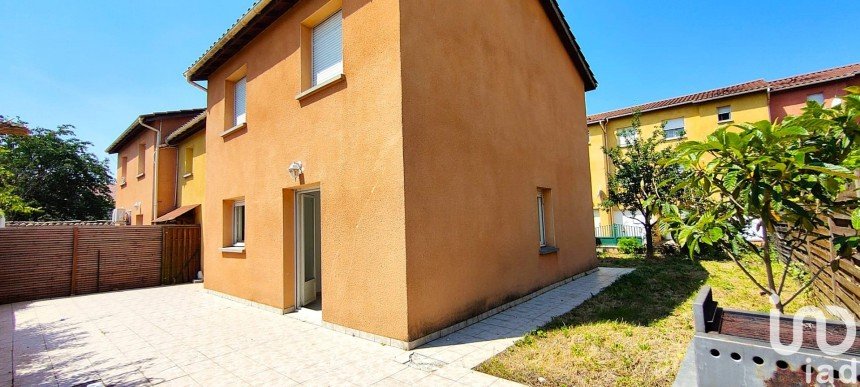 House 4 rooms of 98 m² in Vaulx-en-Velin (69120)