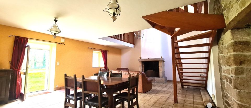 Country house 11 rooms of 252 m² in Langonnet (56630)