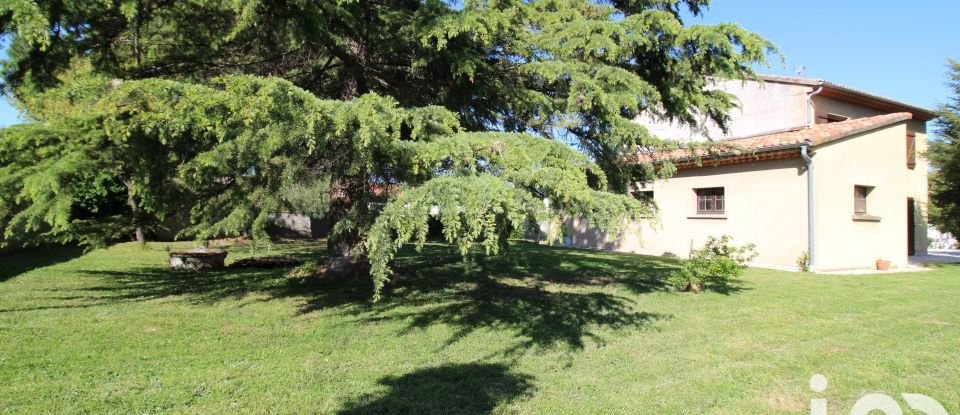 Traditional house 8 rooms of 220 m² in Muret (31600)