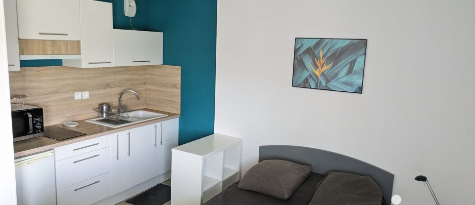 Studio 1 room of 34 m² in Pau (64000)