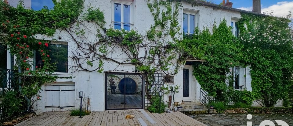 Traditional house 9 rooms of 273 m² in Ozouer-le-Voulgis (77390)