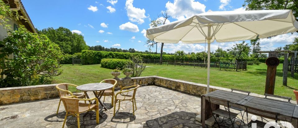 Domaine 14 pièces de 460 m² à Lesparre-Médoc (33340)