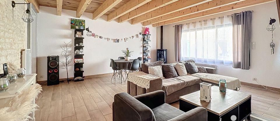 Maison de ville 4 pièces de 136 m² à Courçon (17170)