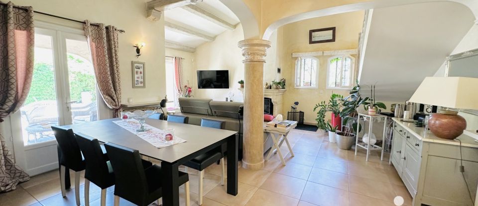 House 6 rooms of 148 m² in Le Muy (83490)