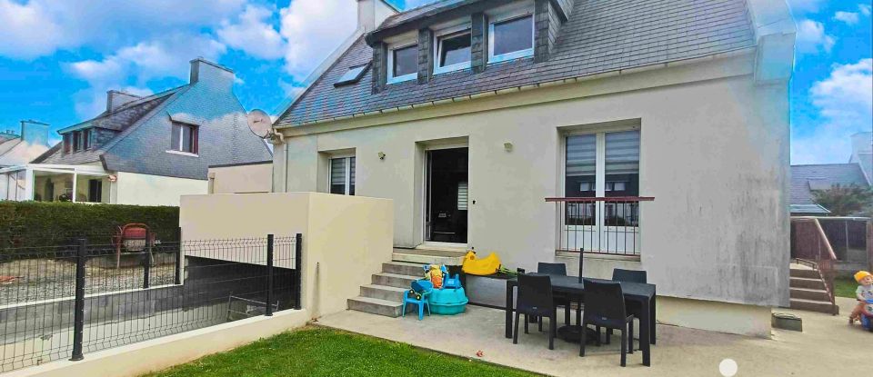 Traditional house 7 rooms of 127 m² in Louannec (22700)